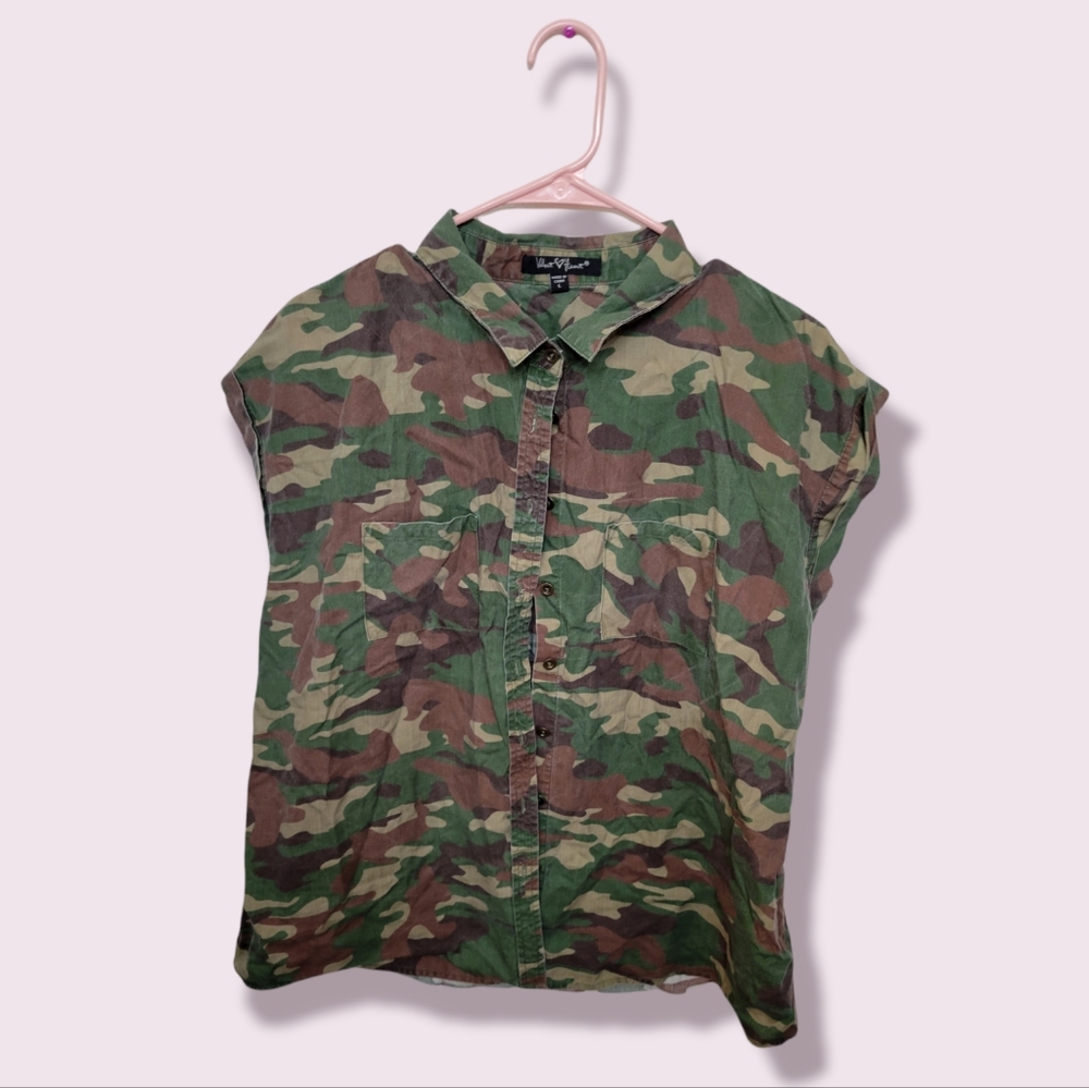 Velvet Heart Camo Button Up